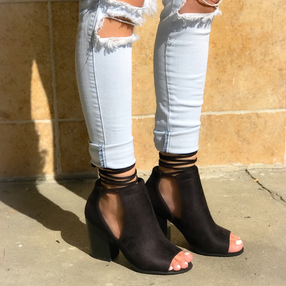 ✨Zuly Block Heels✨
